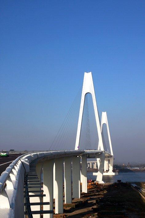 家乡人百年的梦想辽河大桥