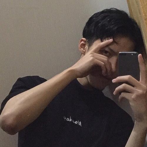 微信成熟时尚阳光男头_微信头像_微茶网