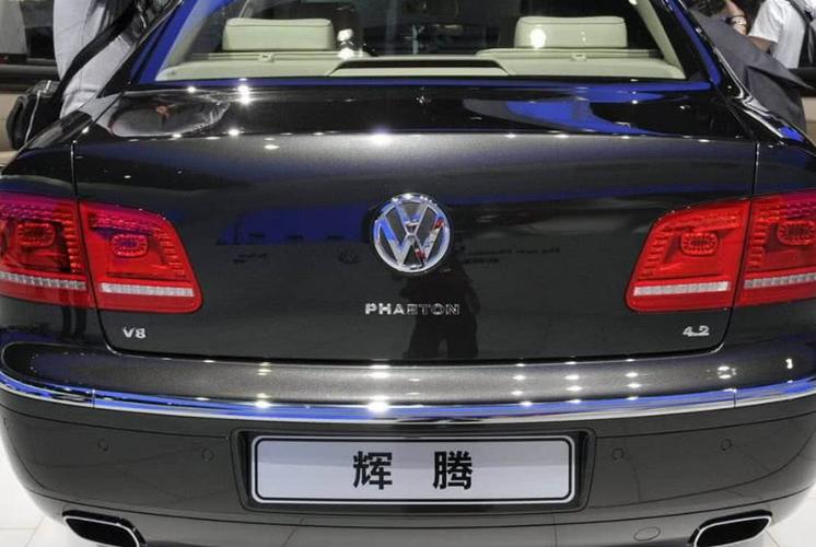 还说带字母的大众惹不起?现在连这款车也镶上了!让迈腾处境尴尬