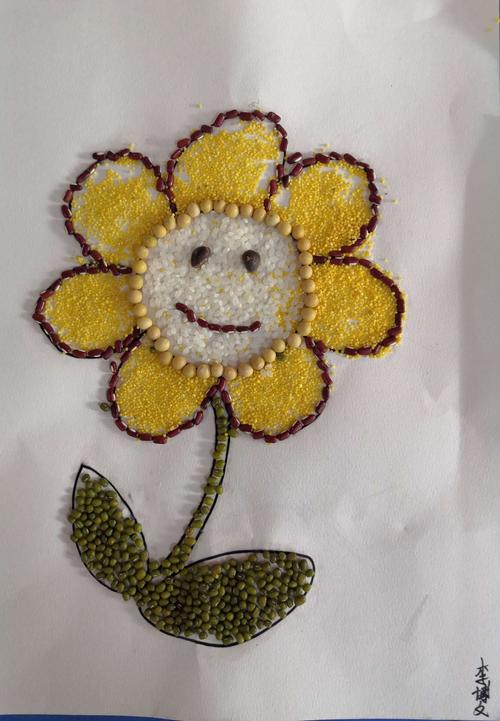 昆明市东川区睿睿幼儿园中三班 "美丽的种子粘贴画" 半日亲子活动