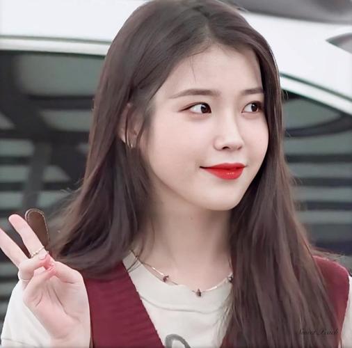 iu李知恩头像 ①