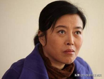 孙红雷的妻子王骏迪气质清新不像是奔四的妈大长腿不输模特