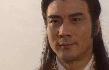 虽然已经年迈,但是徐少强的身材依旧非常壮士,看起来身子骨也非常