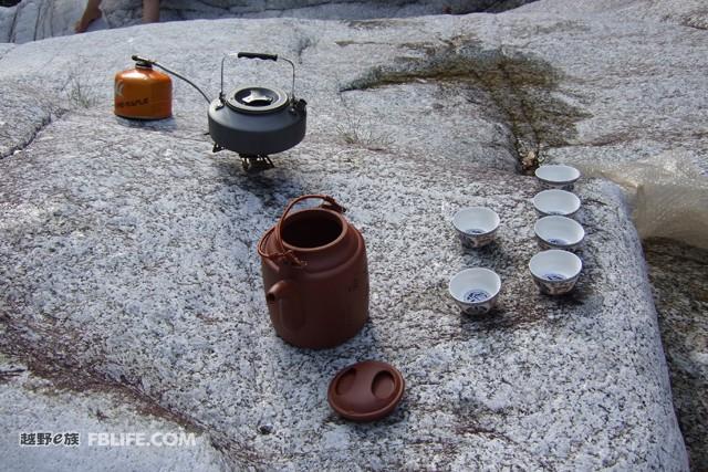 喝茶 山泉水泡茶.