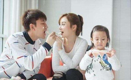 原创贾乃亮近况曝出,新人和旧人,生活差距天壤之别,你看好哪个呢?