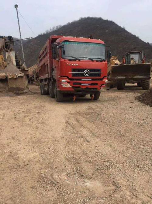 出售2010年东风大力神四桥翻斗290码力手续齐全