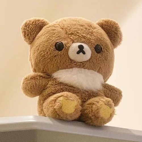毛绒小熊萌图