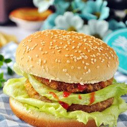 堡乐双层牛肉堡