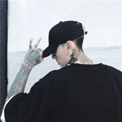 超拽炫酷潮流男生头像2018 誓言过了保质期就变成逝言