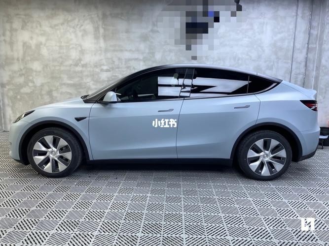 特斯拉毛豆y改色来啦!_特斯拉怎么样_毛豆_汽车_汽车