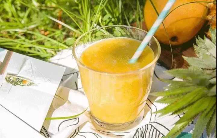 香蕉菠萝汁