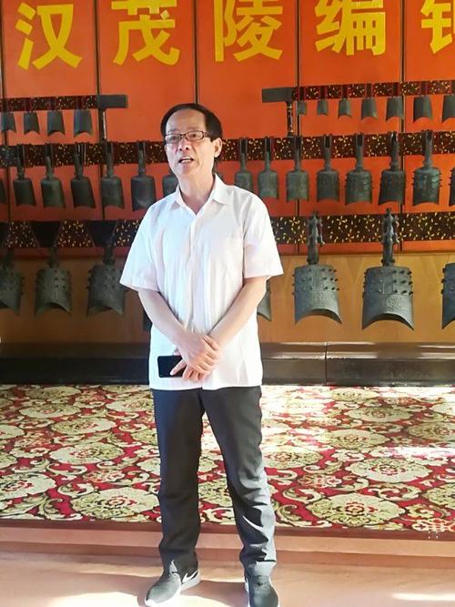 校办公室主任高文波对这次班会的筹备工作也进行了点评.