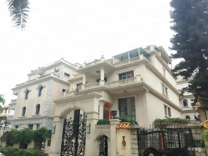 怡景重建别墅上下四层带电梯和地下室装修精致4600万