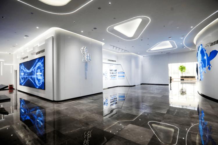 兼具形象展示和接待服务功能