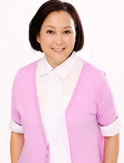 台湾著名丑角,剧中演婆婆令人反感,生活与儿媳关系融洽