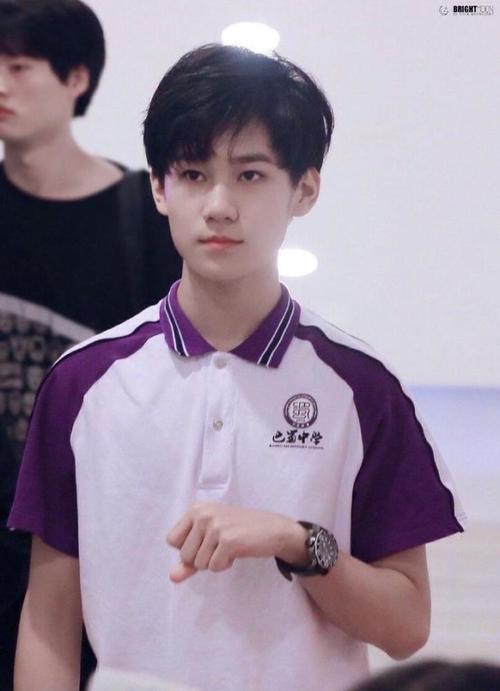 网曝时代少年团巴蜀f4将在中学合体,时间已定,粉丝半信半疑!