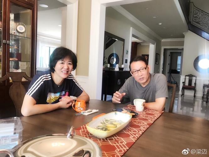 郎平回国!与老公美国生活照曝光