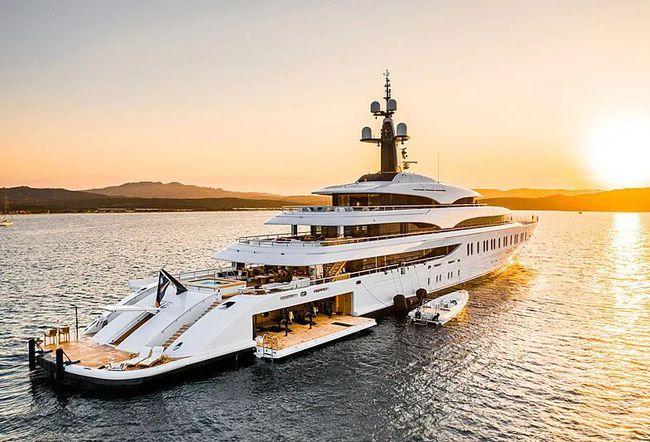 使用刚满两年富豪出售贝尼蒂迄今最大游艇108米ije号