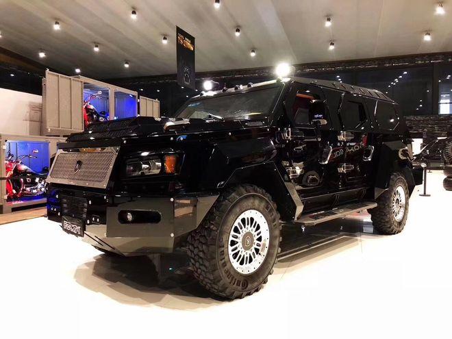 骑士十五世防弹装甲车能抗80公斤tnt