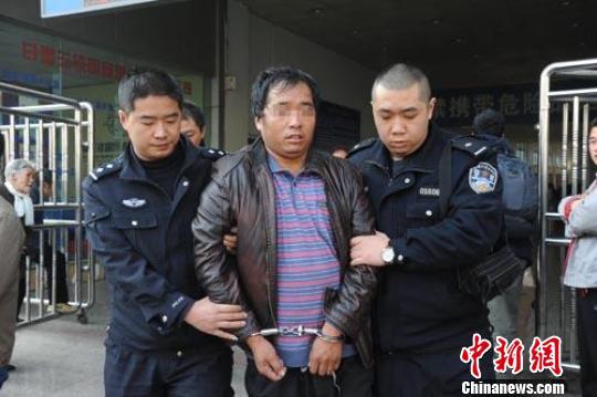 犯罪嫌疑人张氏兄弟其一的弟弟.冯忠海 摄