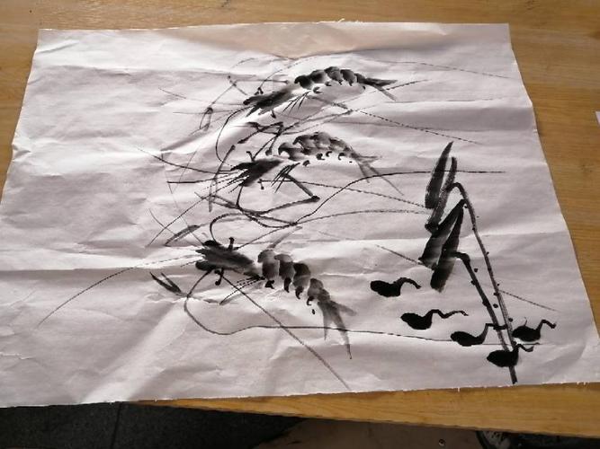 学生认识毛笔等基本国画工具,学会用笔,用墨方法,并掌握了一些简单