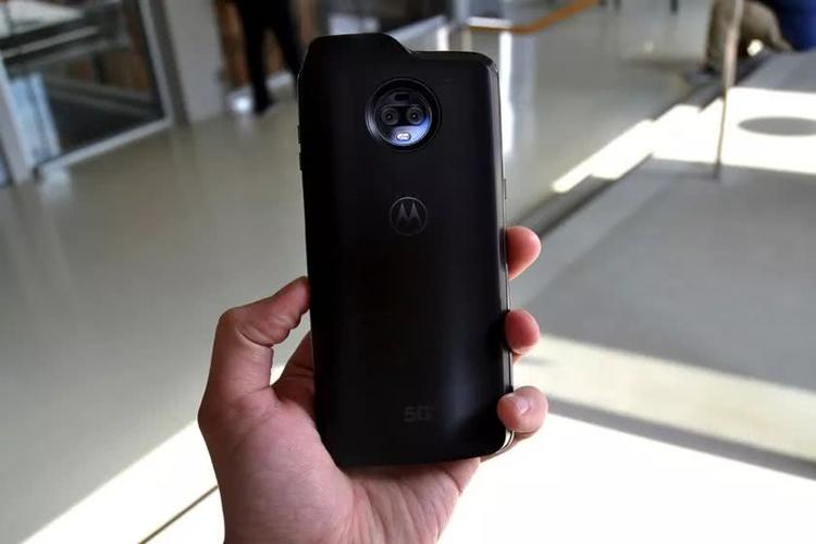 moto z3:全球首款5g手机
