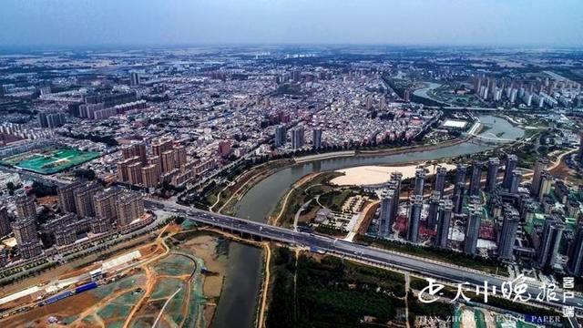 航拍驻马店遂平月儿湾大桥,美景如画