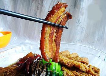 怪味鱼把子肉加盟大米干饭把子肉