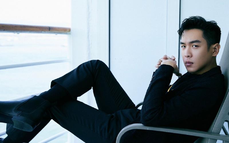 张若昀酷帅写真图片桌面壁纸