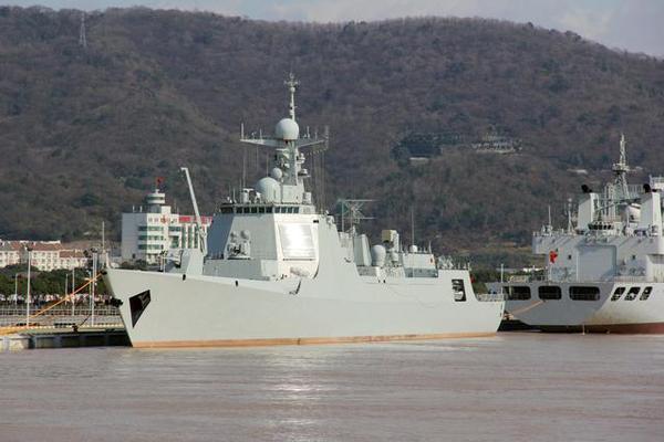 一张照片拍下东海舰队某支队全部舰艇!