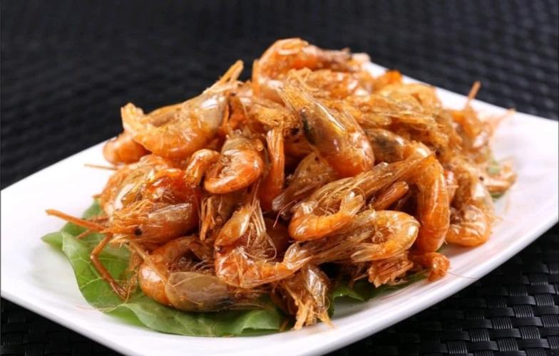 开饭啦!油炸小河虾