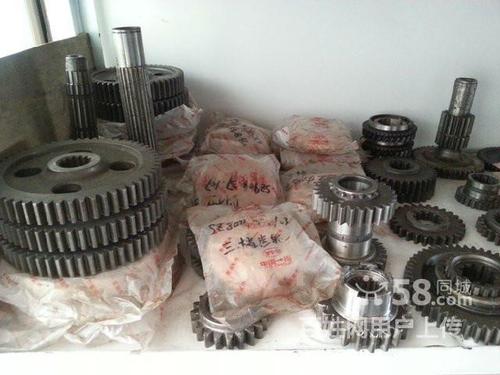 东方红,福田雷沃,乐星拖拉机原厂配件