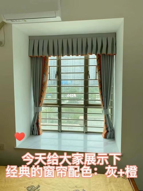 分别是无帘头款式,单层平板帘头款式,工字折帘头款式