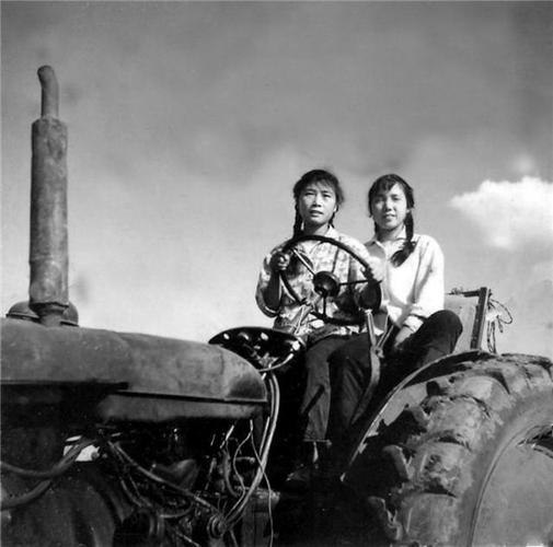 原创陈爱莲:开拖拉机的农村姑娘,现在却掌舵千亿帝国,如何做到的?