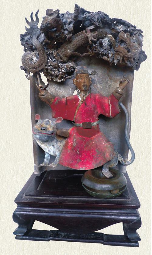 药王坐虎针龙塑像