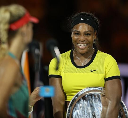 1月30日,美国选手小威廉姆斯在比赛后.