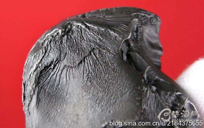 [转载]带陨熔流线的精美定向陨石〔组图