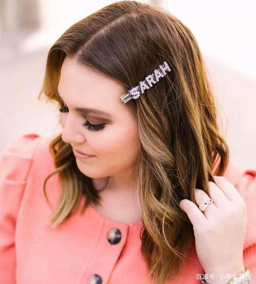 4种时髦闪耀的发夹都胜过一个好发型!