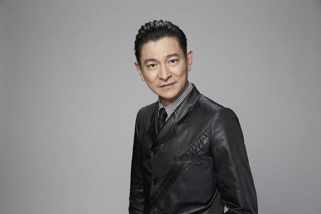 恭喜刘德华平台圈粉近7000万终于反超陈赫成为全网第一人