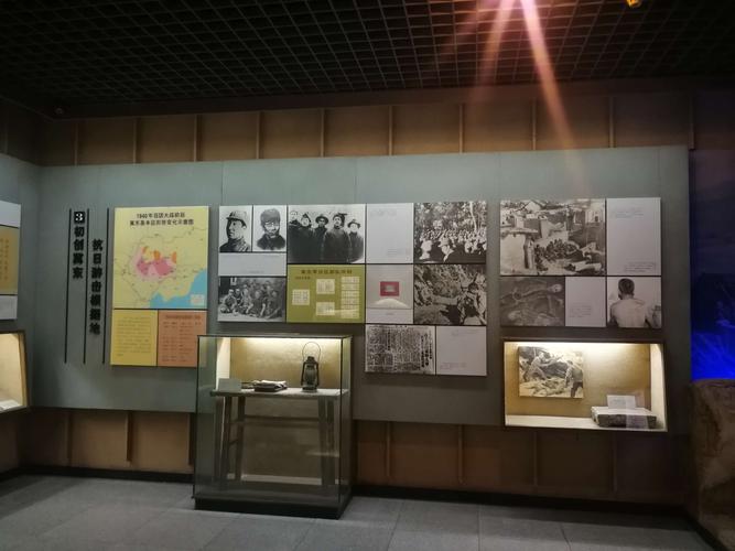 清明节前参观冀东烈士陵园