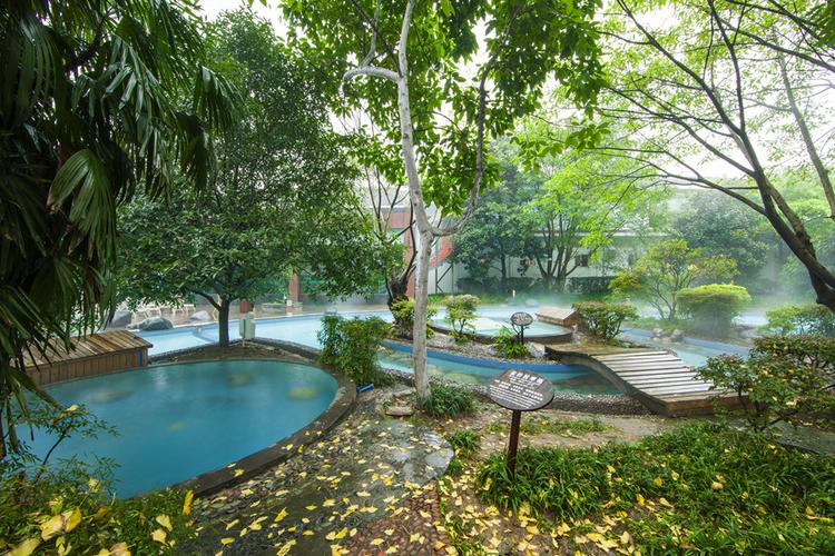 峨眉山灵秀温泉电子票峨眉山灵秀温泉欢迎您快速出票