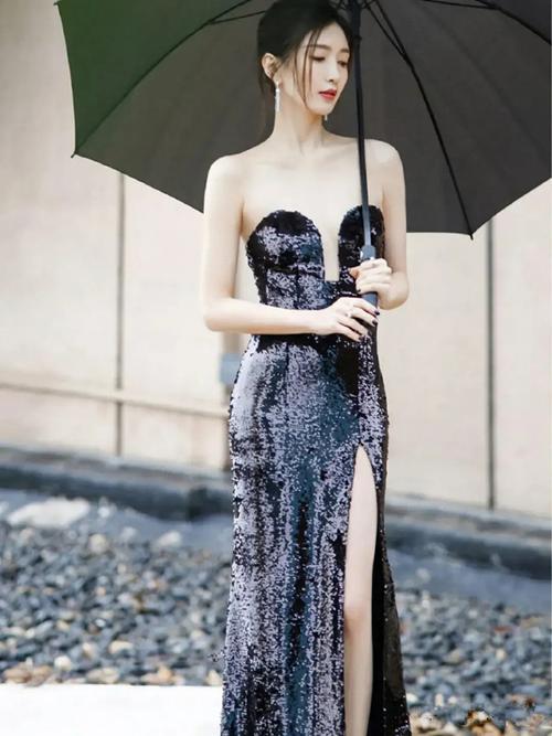人间绝色江疏影穿深v礼服秀性感身材颜值身材皆满分