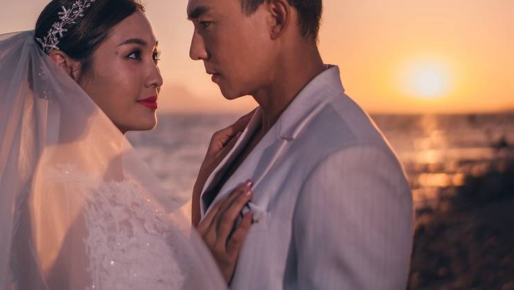 刘耕宏和老婆结婚10周年.