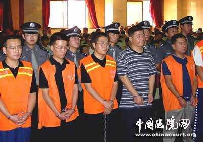 身负11起命案却死里逃生,兰州黑老大如何被"围歼"?