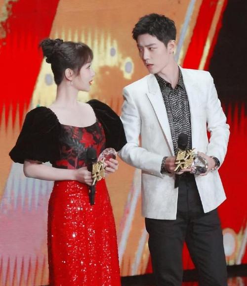 余生真要来了杨紫四月行程意外显露证据与肖战将合体录制主题曲