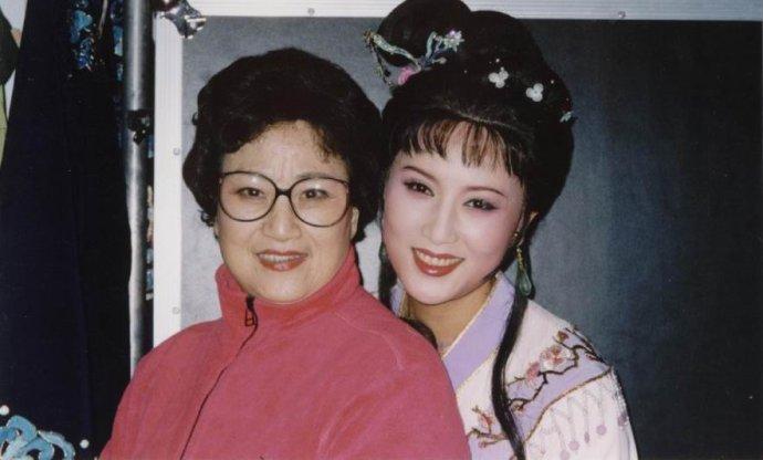 单仰萍和恩师王文娟老师