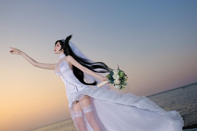 cn:一米八的大梨子嘻嘻,你已经跑不掉了哦~或者说,指挥官终于被我抓住