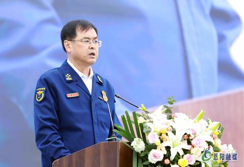 省消防救援总队总队长刘赋德讲话并宣布比武开始