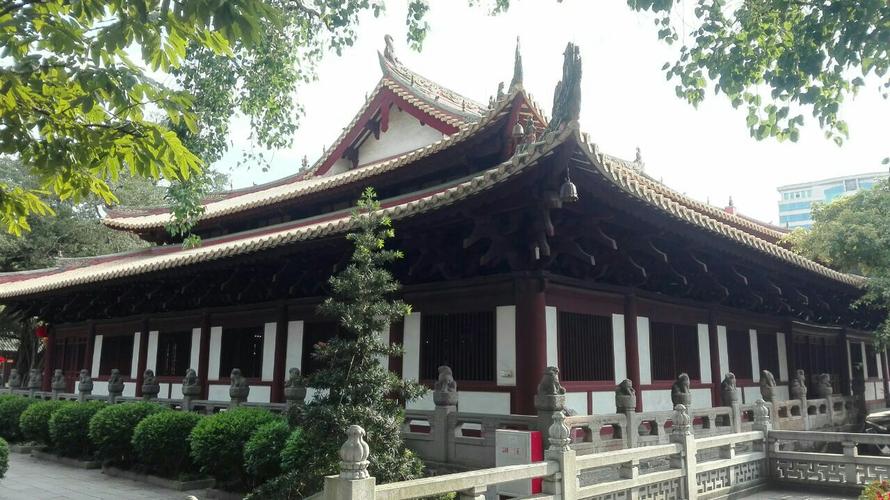 广州六榕寺是一座非常古老,历史悠久的寺庙.
