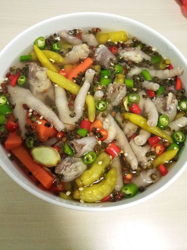 泡椒凤爪的做法